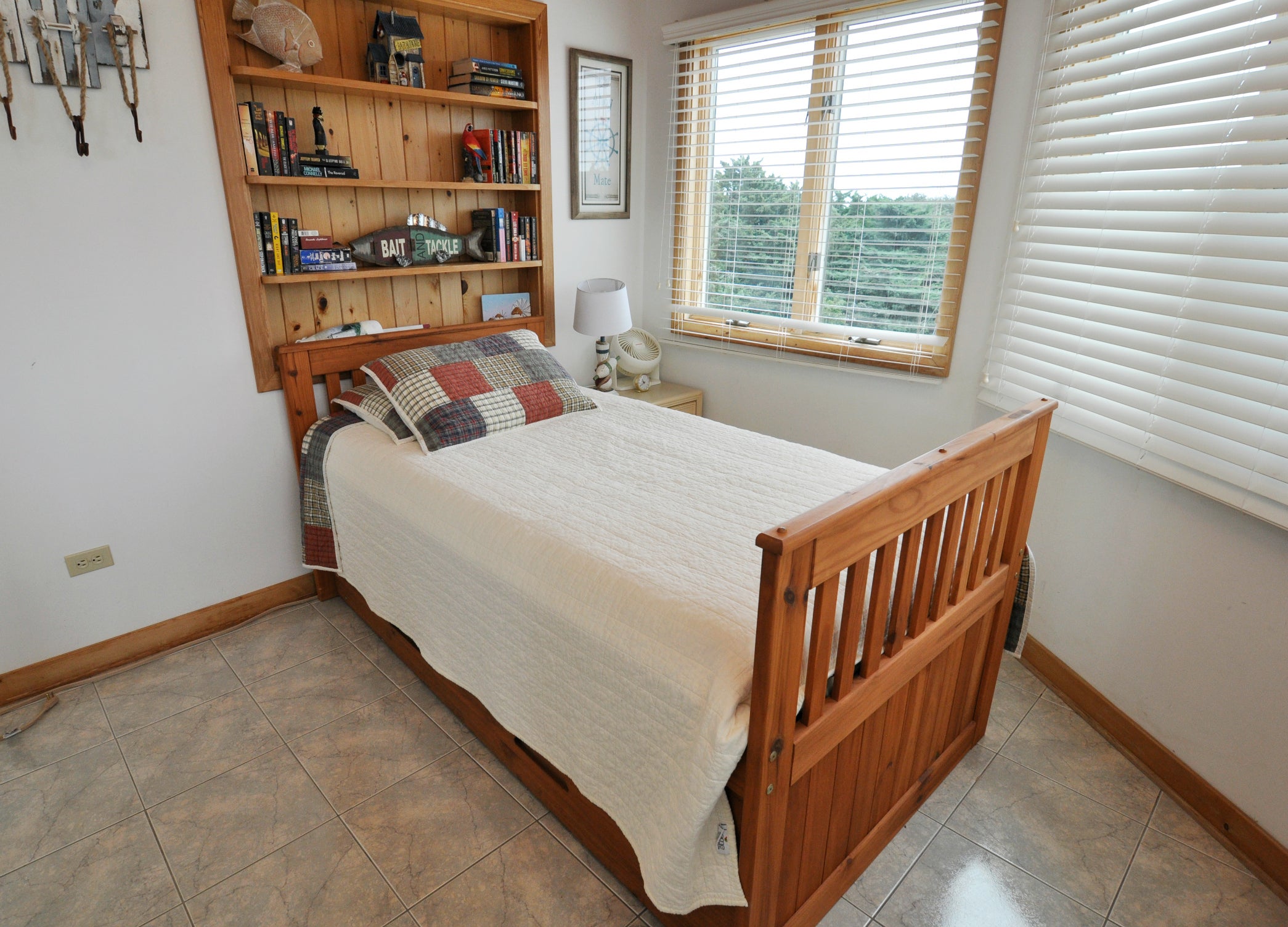 Twin Bed with Trundle, First Floor
