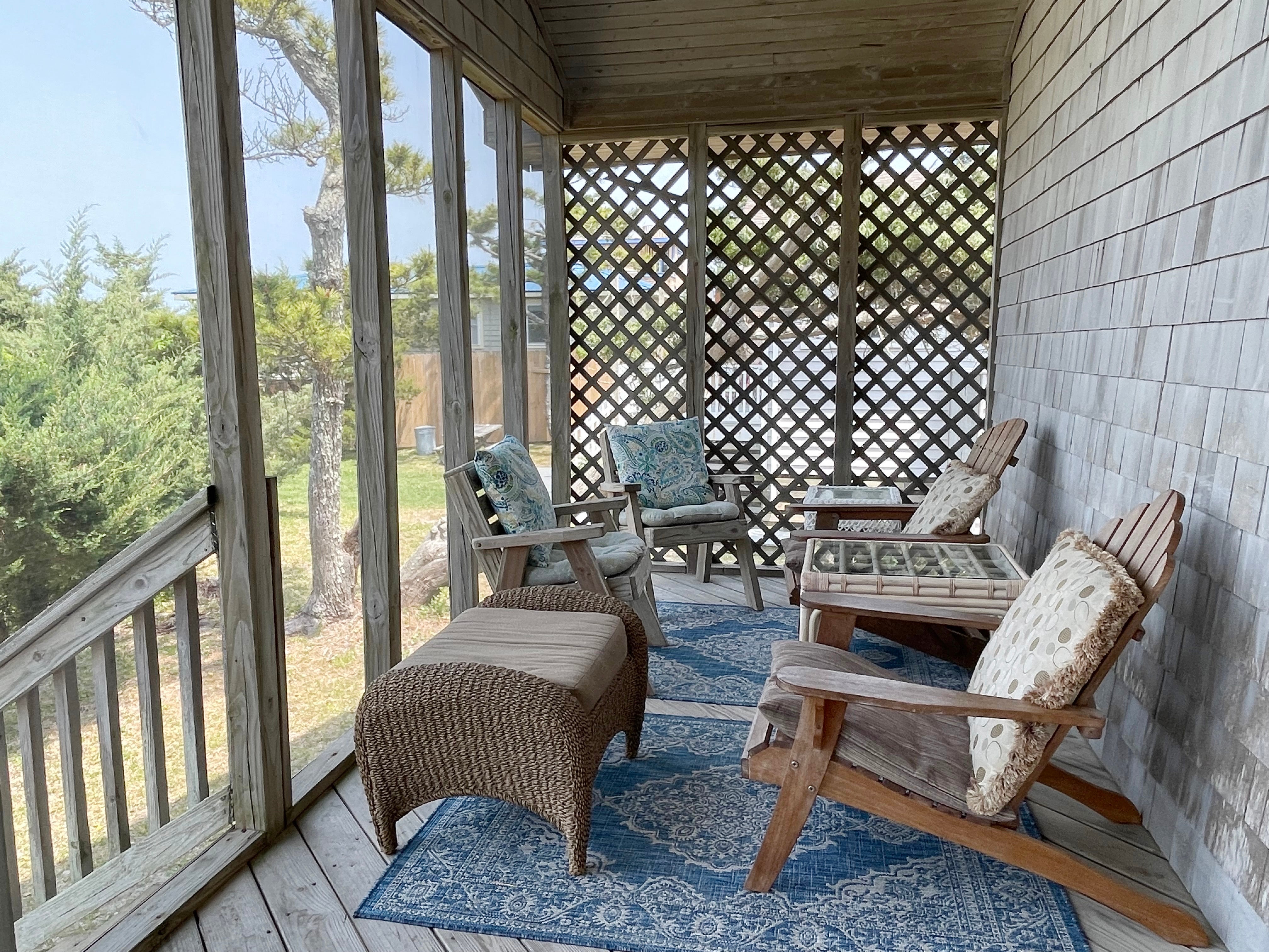 Screened Porch Seating