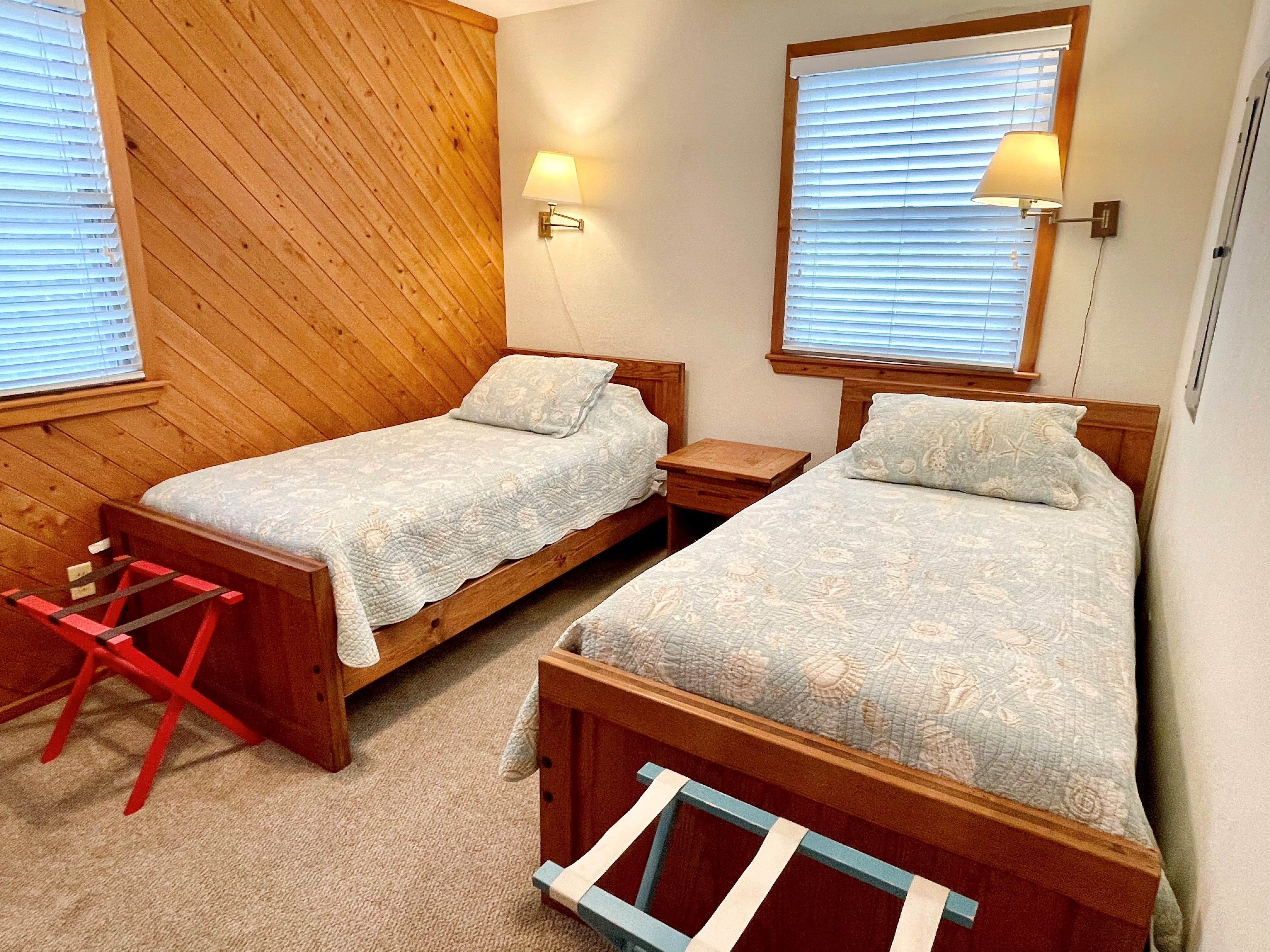 Two Twin Beds, First Floor