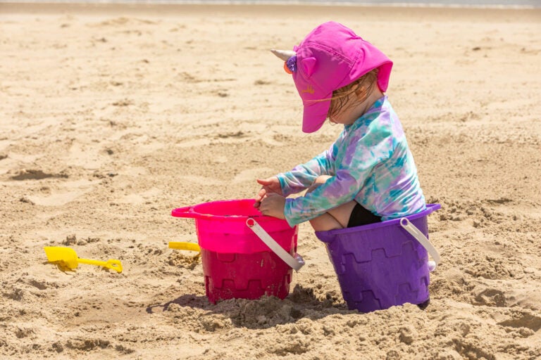 SAND TOYS FOR THE KIDS